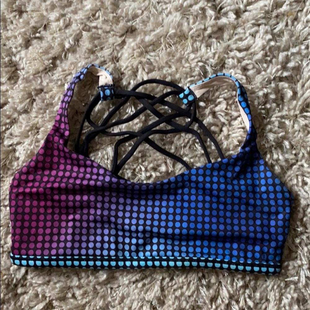 Lululemon bra size 6